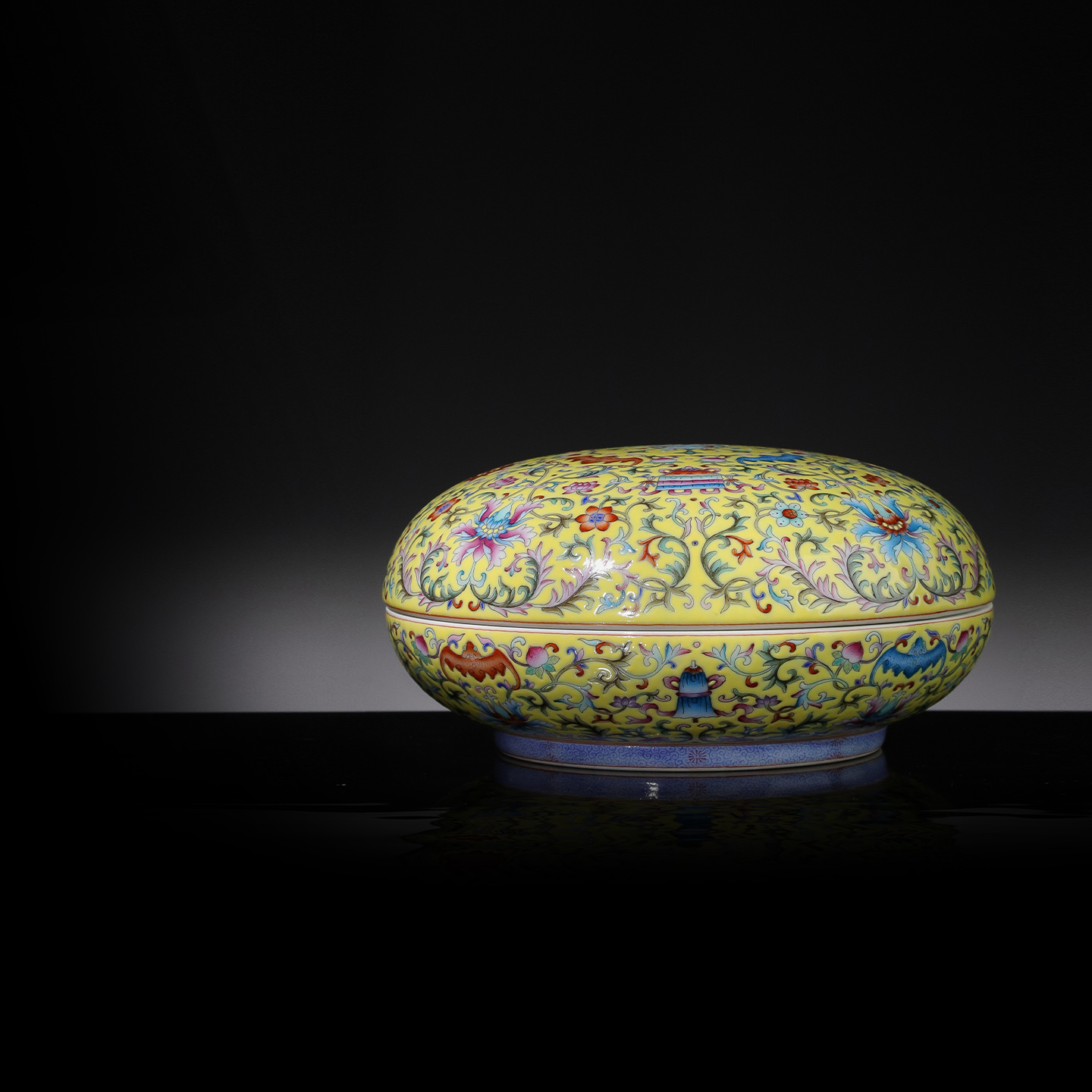 景德镇官方陶瓷摆件粉彩手工缠枝高档仿古手捧盒送礼礼盒装乔迁礼