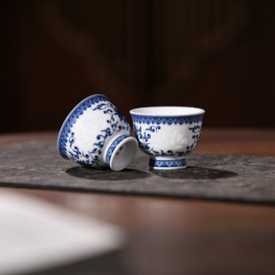 品茗泡茶杯高档送礼 景德镇官方陶瓷青花玲珑茶杯家用功夫茶具中式