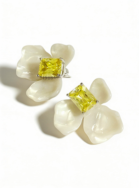 刘亦菲同款白色鸢尾花鹅暖黄钻耳钉女 气质百搭新品耳饰不规则ins