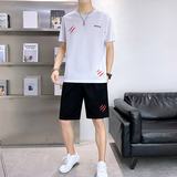 白色