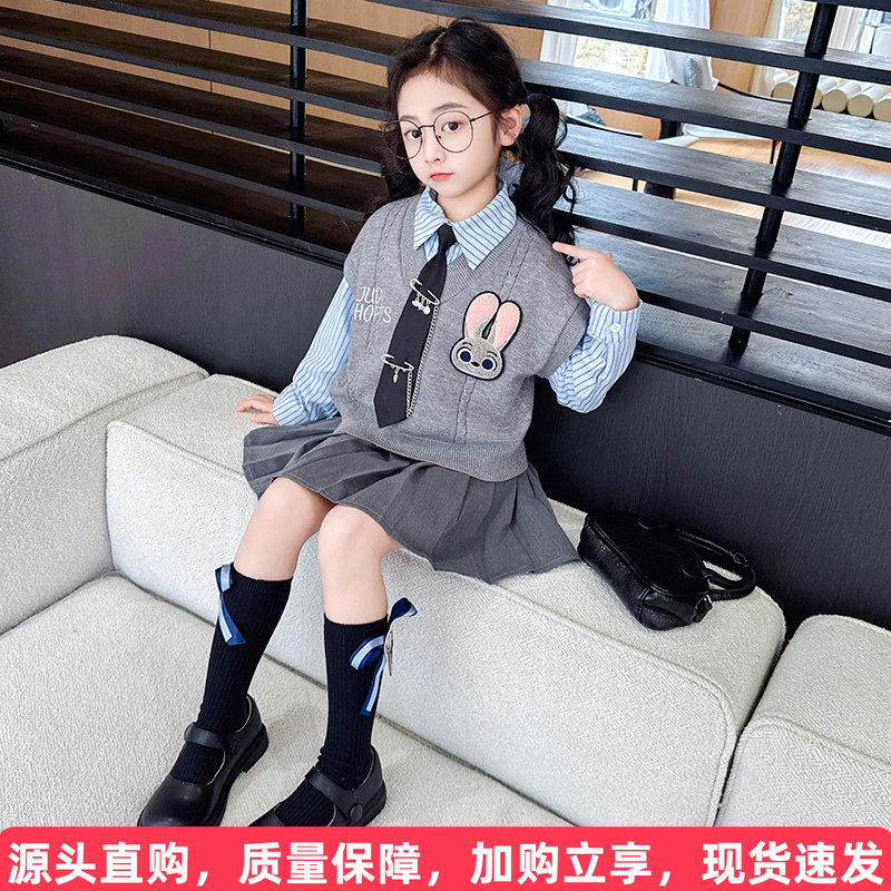 学院风朱迪马甲套装裙图片