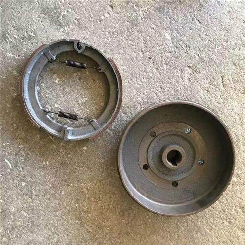 农用三轮车奔马宏迪205真马208刹车锅307 3k06 600长307半轴刹车