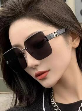 轻奢精选生活坊2新款太阳镜 大框防晒潮流墨镜女士防紫外线