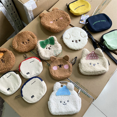 卡通可爱迷你化妆包收纳包零钱包中包钱包