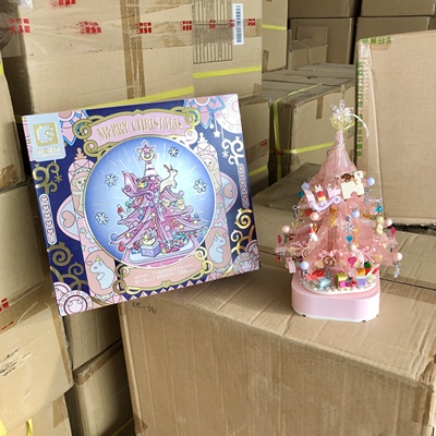 梦幻圣诞树积木益智玩具带旋转音乐盒灯光女生礼物675粒