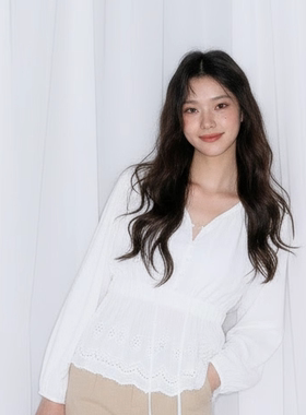 2025秋季法式复古白色宽松收腰及臀衬衫女超低领半开襟文艺嬉皮