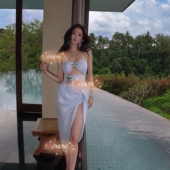 灿若繁星 高级感烫银包臀连体亮闪闪水钻肩带温泉度假泳衣4170