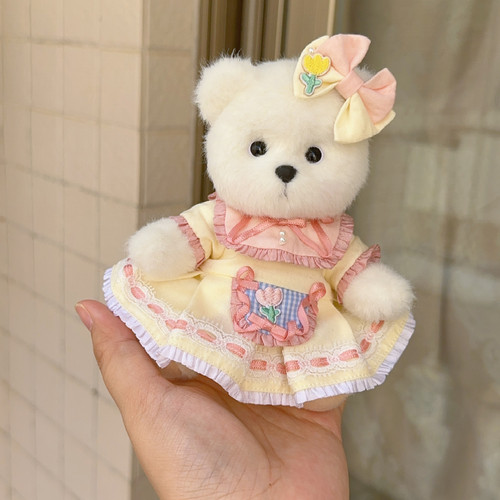 莉娜熊挂件衣服新款钥匙扣着替