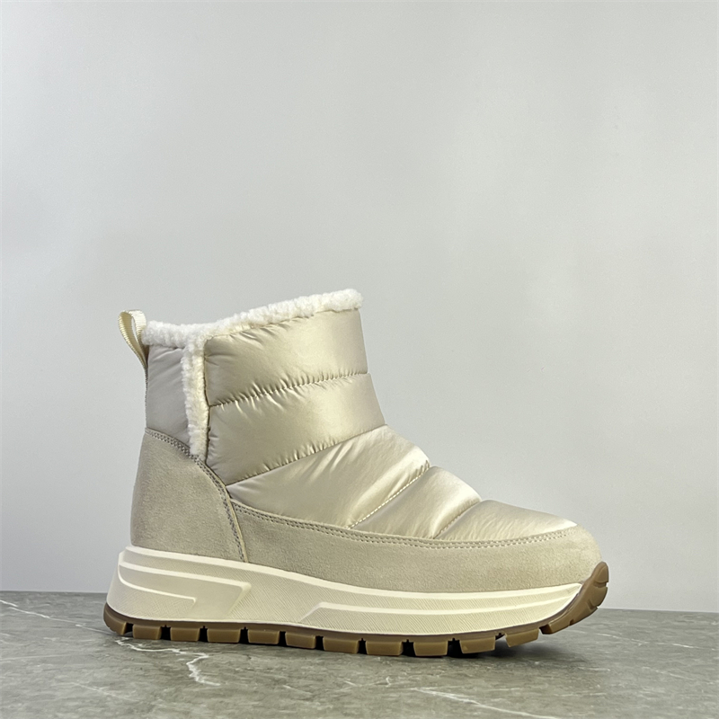 出俄罗斯单冬季真皮雪地靴羊毛保暖女短靴耐磨防滑厚底侧拉链棉鞋