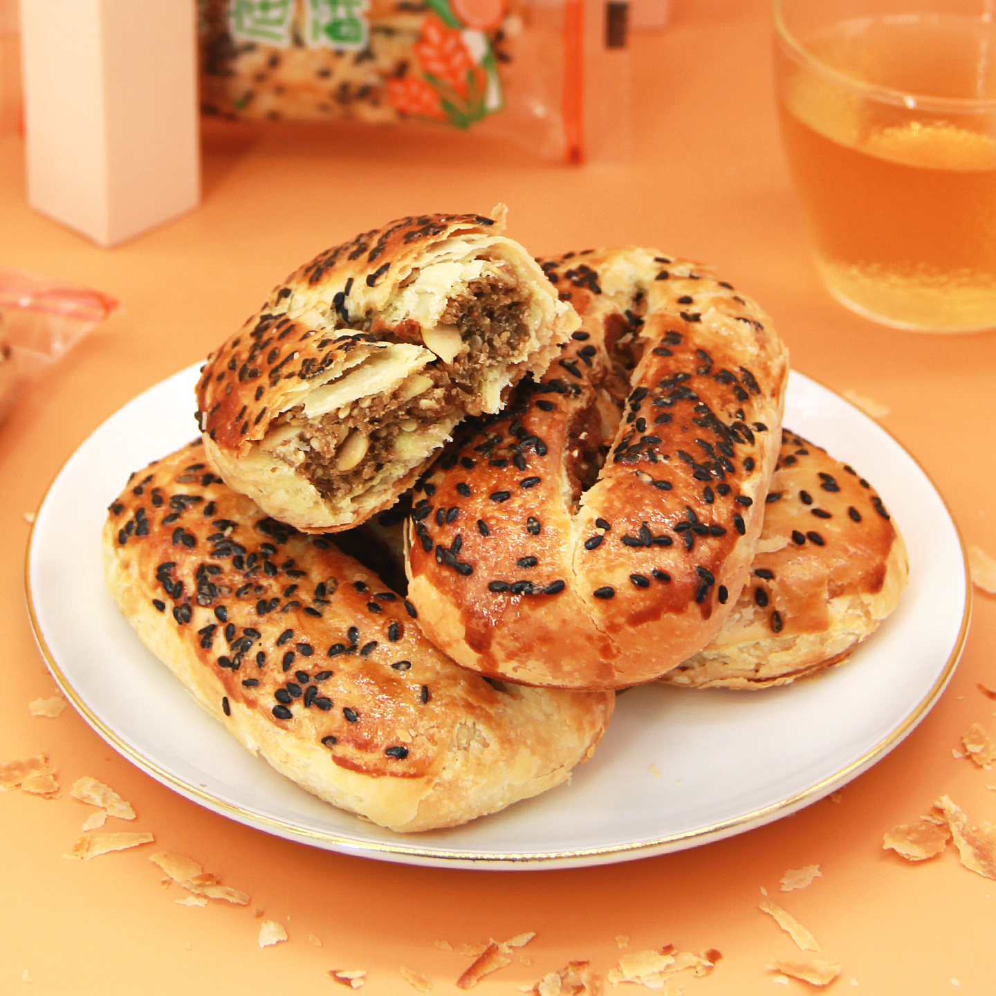 老香斋椒盐袜底酥牛舌饼上海特产老字号春节年货送礼休闲零食小吃