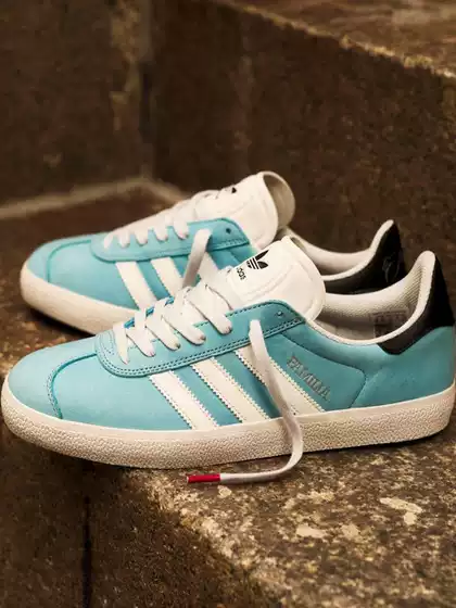 Adidas MNUFC Familia Gazelle Low-Top Breathable Casual Sneakers IH0522 for Men and Women