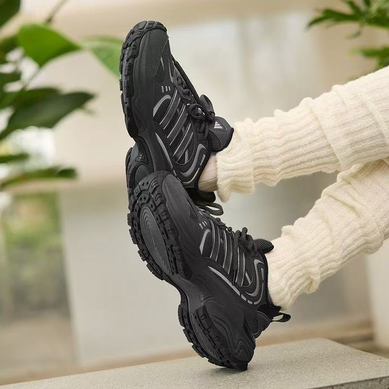 Adidas阿迪达斯SHADOW FEVER男女同款低帮耐磨运动休闲鞋 KK3779