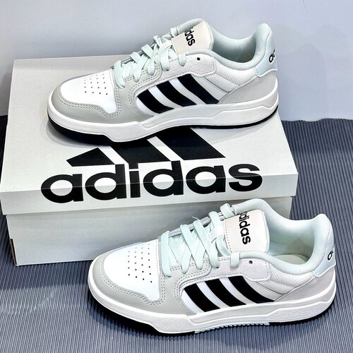 阿迪达斯男女低帮舒适耐磨板鞋