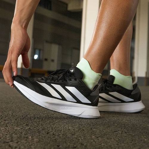 Adidas阿迪达斯男女透气跑步鞋