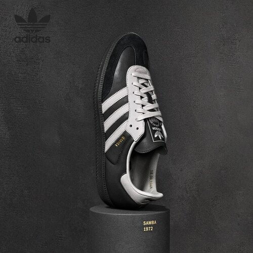 Adidas三叶草情侣款经典板鞋