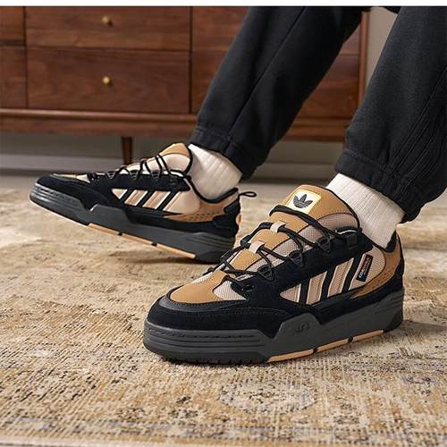 adidas经典复古运动休闲板鞋