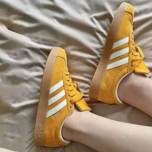 adidasVLCOURT2.0休闲板鞋