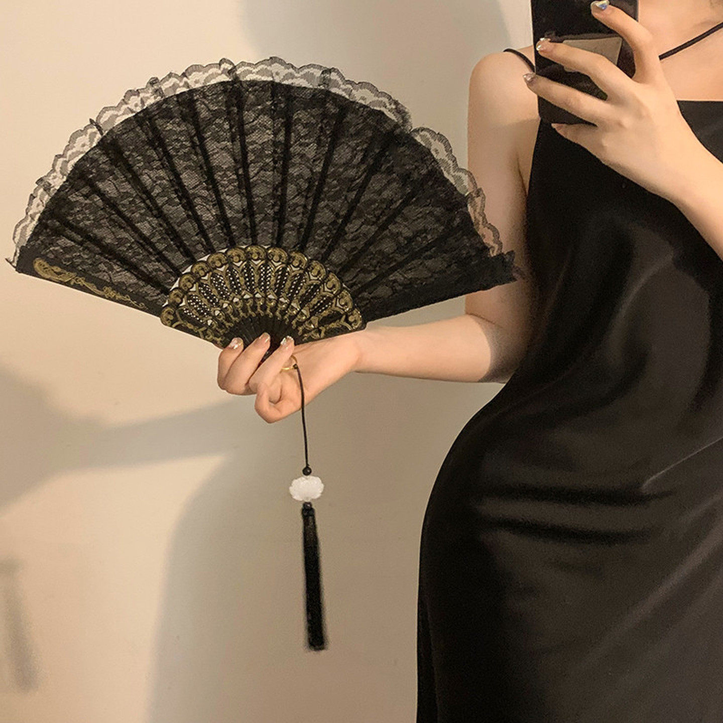 黑色蕾丝刺绣折扇复古宫廷风汉服流苏扇子洛丽塔暗黑装饰扇万圣节