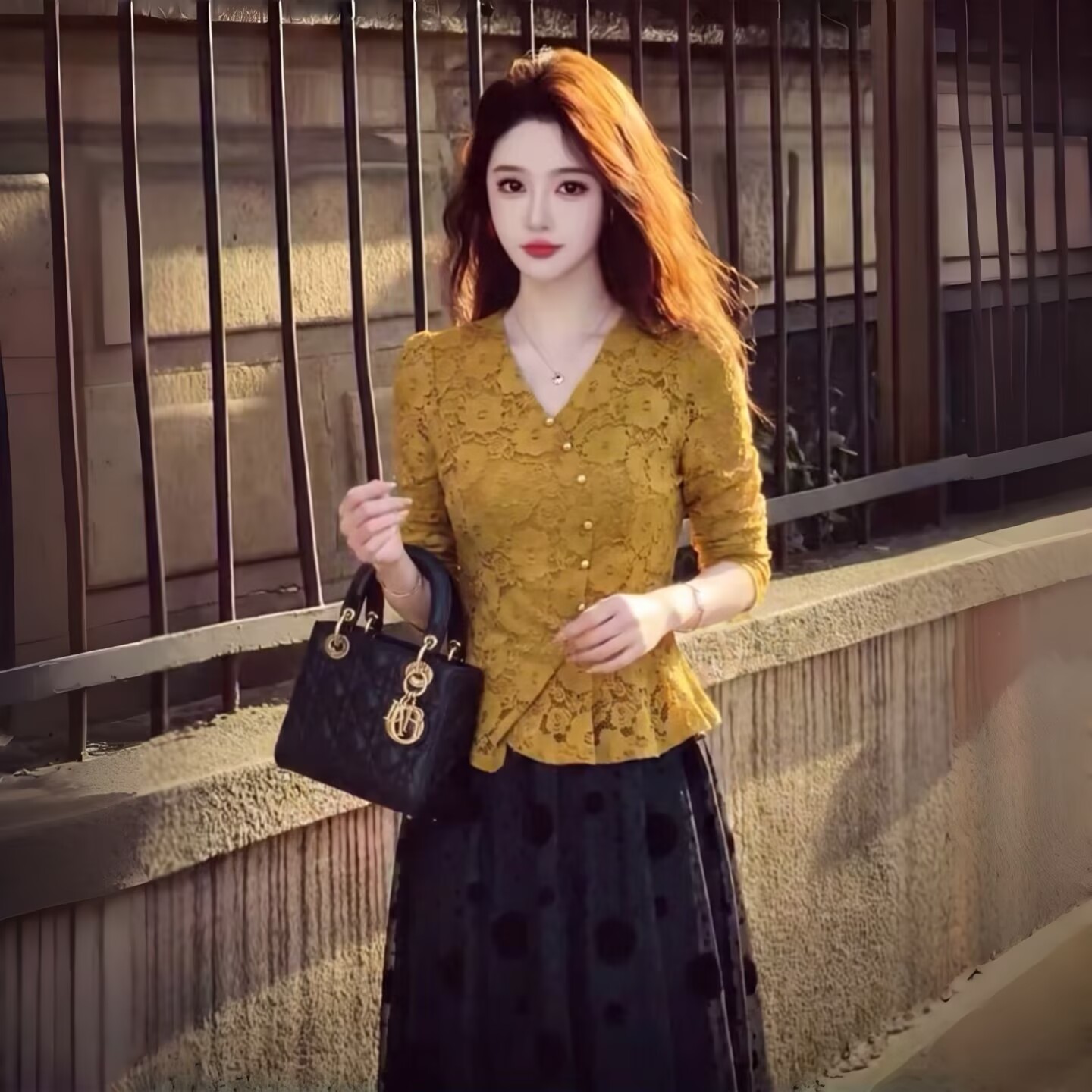 法式V领蕾丝衫女显瘦小个子