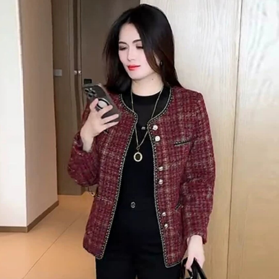 小香风酒红加棉短外套女减龄