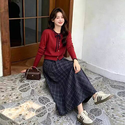 小香风蝴蝶结毛衣格子裙两件套