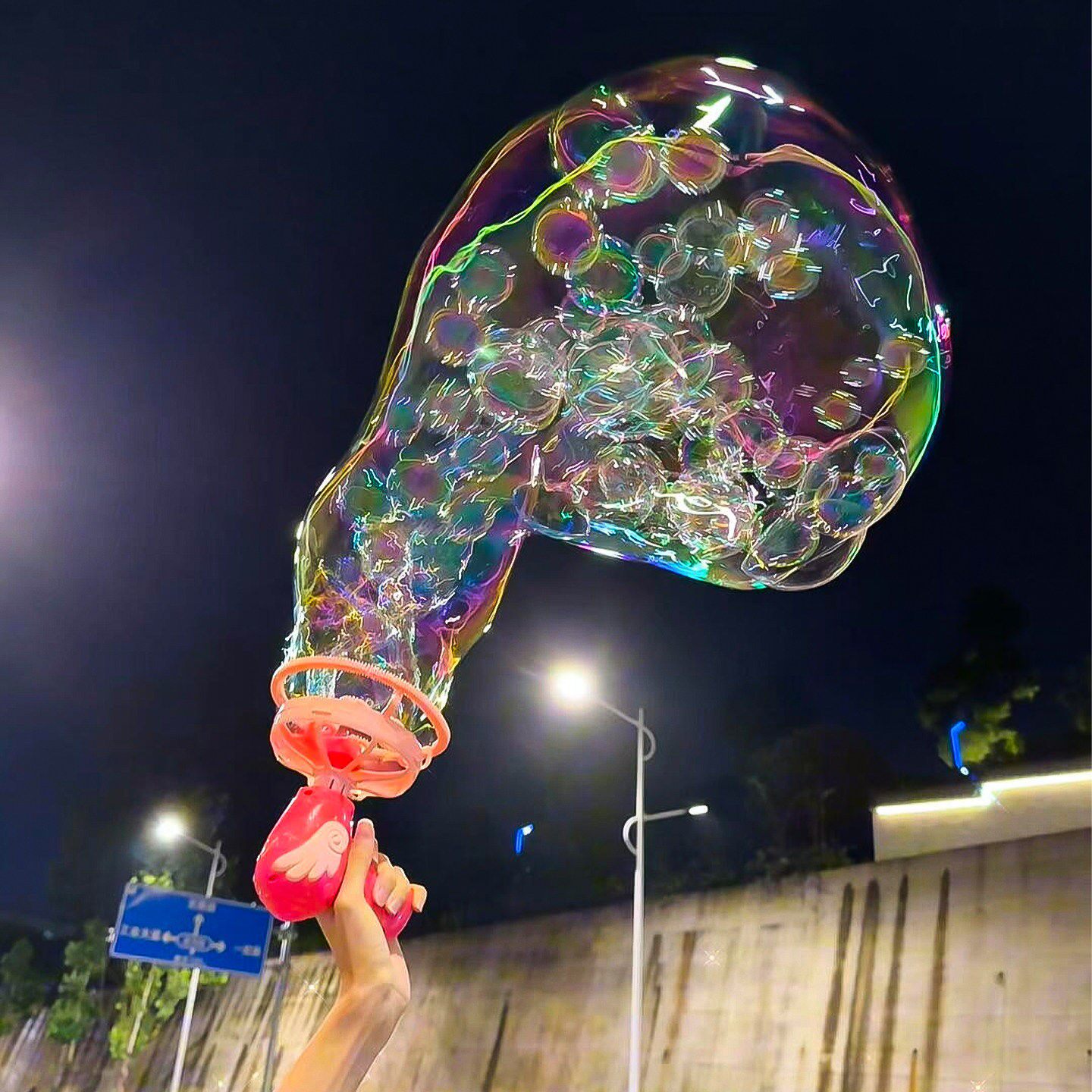 天使儿童手持全自动泡中泡泡机