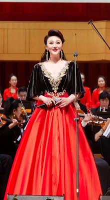 新款美声独唱音乐会民歌演出服舞台唱歌演出服年会聚会成人礼