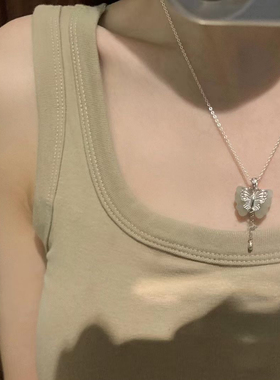 925纯银和田玉蝴蝶项链生日礼物