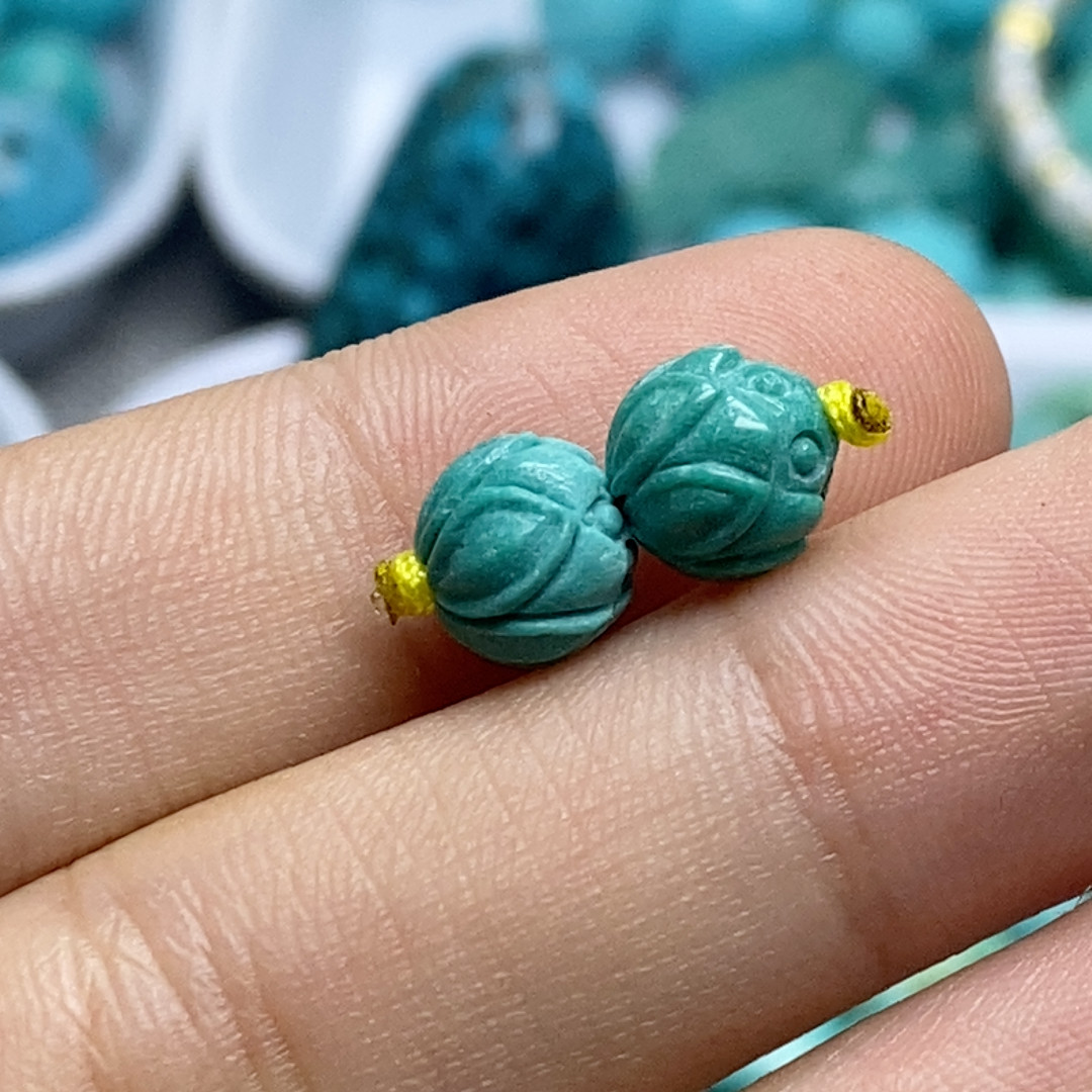 绿松石雕刻莲花珠一对卡7+DIY配件