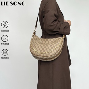 冽凇斜挎包女大容量包包2025新款简约百搭大气高级感轻便单肩背包