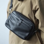 LANSPACE男式 头层牛皮单肩包真皮斜挎包机车包黑色小包手机包休闲