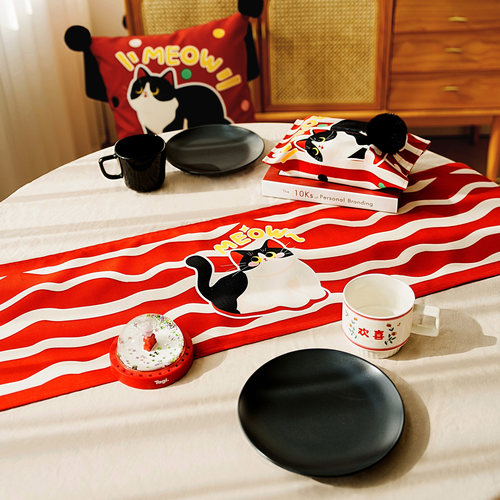 灰熊 X 叫我法师 新年啊猫绒布桌旗卧室红色床旗餐桌中间长条桌布