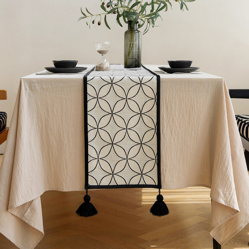雅韵回纹提花桌旗卧室床旗餐桌中间长条桌布复古茶室绒布茶旗家用