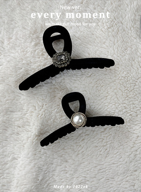 韩国秋冬黑色高级感丝绒抓夹大号后脑勺发夹鲨鱼夹中号仿珍珠夹子