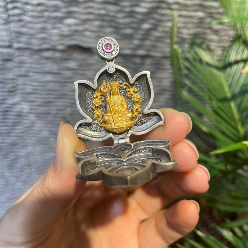 新款地藏王花开见佛男女款花丝镶嵌镂空花纹毛衣链挂件复古做旧,饰品/流行首饰/时尚饰品新,项坠/吊坠,淘宝优惠券,粉丝福利购,淘宝优惠卷