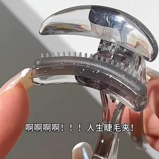 屈臣氏带梳子 xixi广角梳齿卷翘持久定型局部 无边框睫毛夹 新款