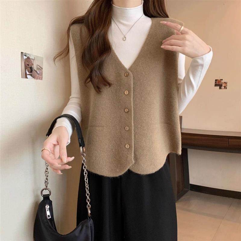实拍现货秋冬新款大码百搭V领内搭毛衣马甲柔软单排扣坎肩上衣女,女装/女士精品,马夹,淘宝优惠券,粉丝福利购,淘宝优惠卷