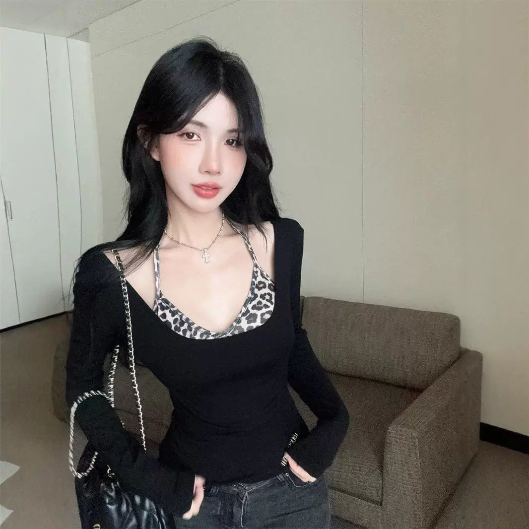 设计感假两件紧身挂脖豹纹t恤女士春秋时尚短款露腰琐骨辣妹上衣