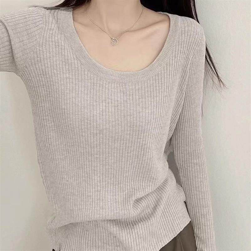 新款秋装深灰色u领低领内搭打底衫女早秋秋高级感修身t恤上衣