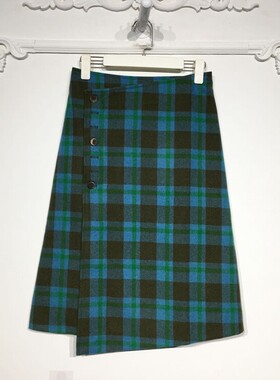 容系列 8244S014 时尚毛呢半身裙品牌女装折扣颦薪