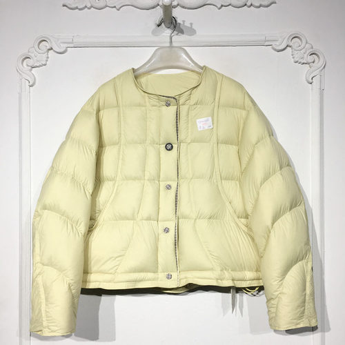 容系列 YB000568 时尚短款羽绒服品牌女装折扣颦薪