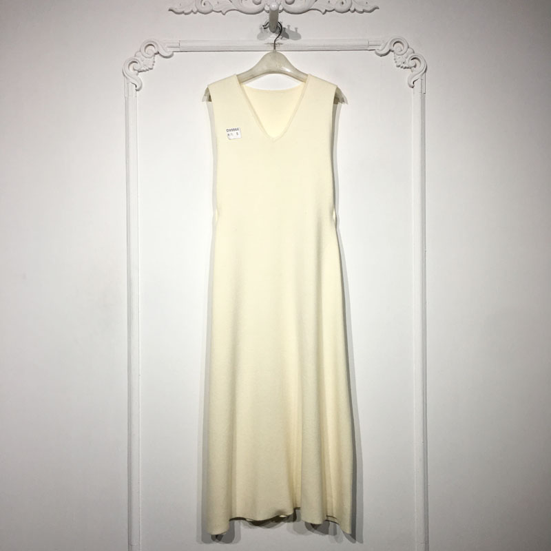 VE系列 D99866 时尚羊毛针织连衣裙品牌女装折扣馨薪备