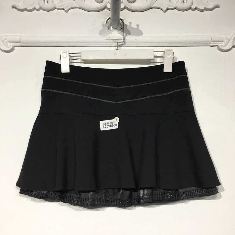 潮系列 8239S068 时尚短裙品牌女装折扣靓