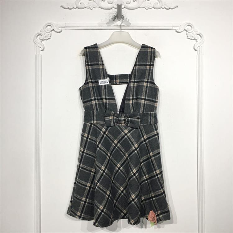 潮系列 8054S024 时尚连衣裙品牌女装折扣颦薪