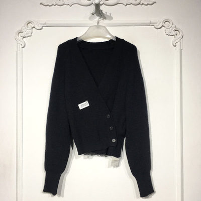 容系列 8327S010 时尚针织开衫品牌女装折扣颦薪