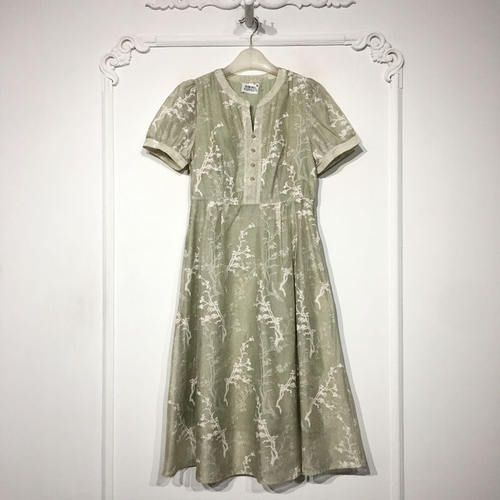 容悦 8329S273时尚连衣裙品牌女装折扣颦薪