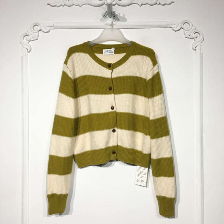 容系列 8272S064 时尚针织开衫品牌女装折扣颦薪