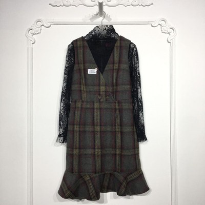 UGC系列 8162S246 时尚毛呢连衣裙品牌女装折扣颦薪