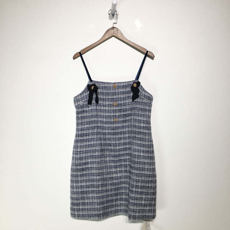 潮系列 Z01-A00641 时尚连衣裙品牌女装折扣靓