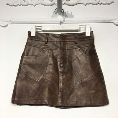 录系列 8335S108 时尚PU皮短裙品牌女装折扣颦薪